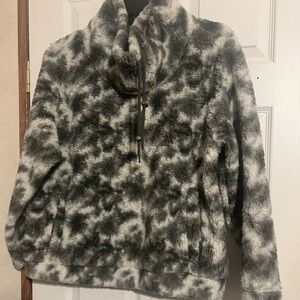Marissa Olivia New York Sherpa like pullover jacket pre-owned 1X has pockets